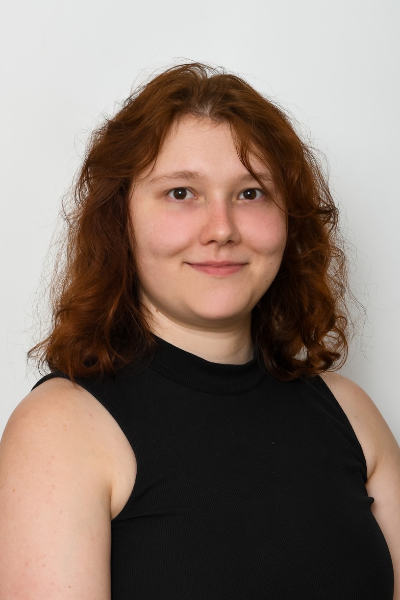 Anna Burden, výtvarná výchova, anglický jazyk