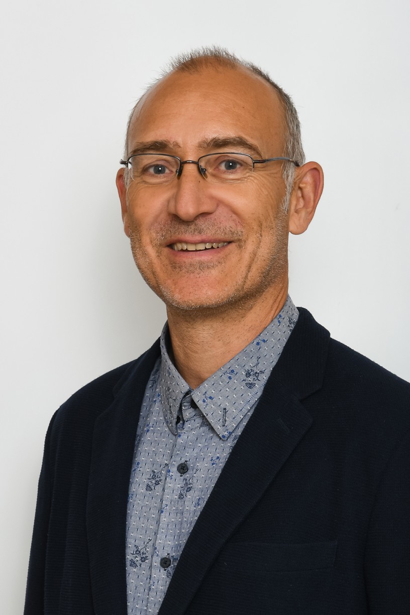 Ignacio Aparicio, španělština, fyzika